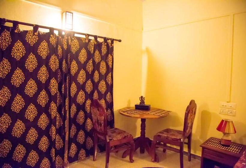 اتاق سوپریور سه تخته, Panchavadi Ayurvedic Beach Resort