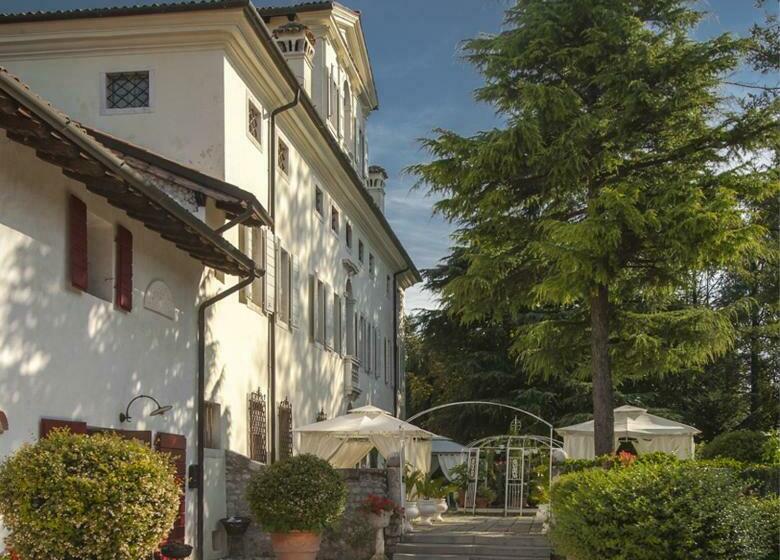 Полулюкс Вид на Сад, Villa Cigolotti