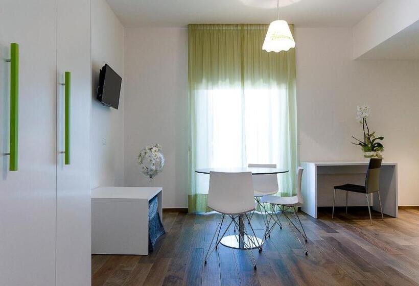 豪华工作室, B&b Maxxi