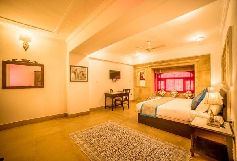 Deluxe Svit Kingsäng, Radhika Jaisalmer
