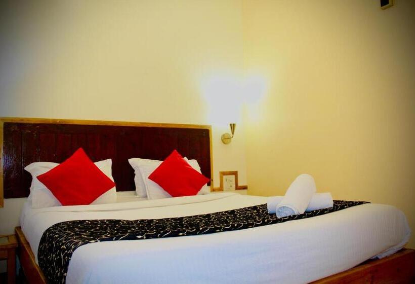 Номер Deluxe с Балконом, Rainwood Residency