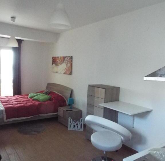 اتاق سه نفره دلوکس با چشم‌انداز دریا, Semu A Mari B&b