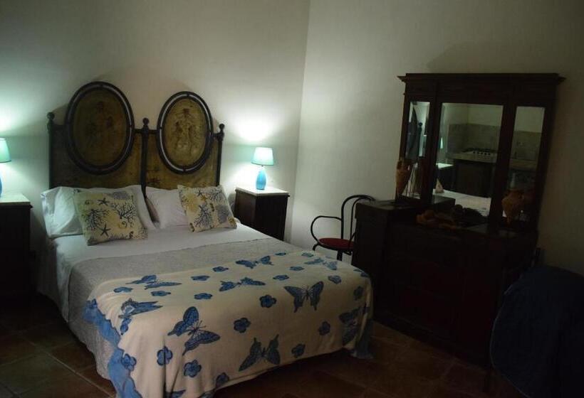 豪华三人间, B&b Lemon Garden
