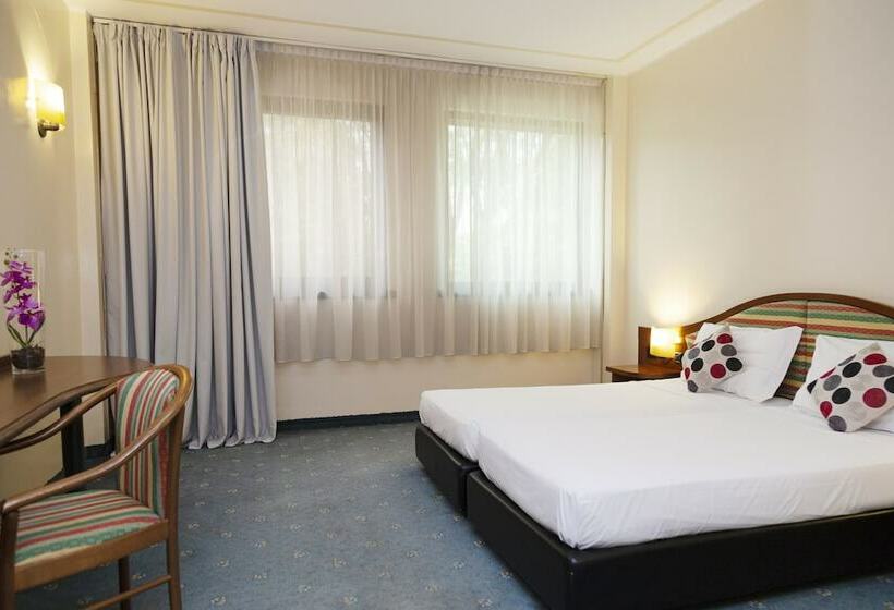 Номер Стандарт, Ih Hotels Milano Blu Visconti