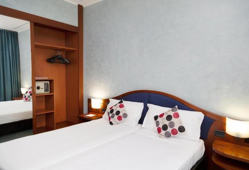 Номер Стандарт, Ih Hotels Milano Blu Visconti