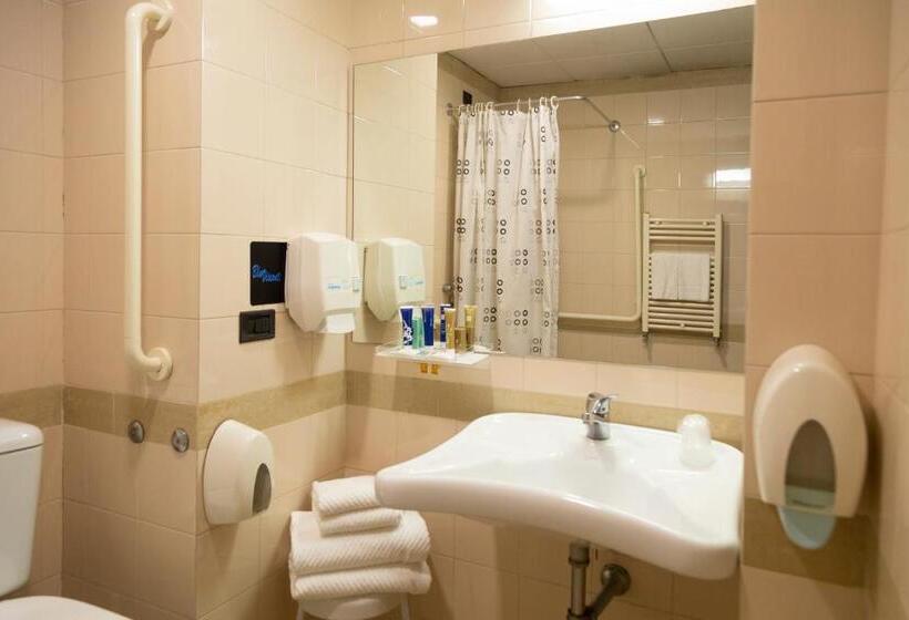 Номер Стандарт Трехместный, Ih Hotels Milano Blu Visconti