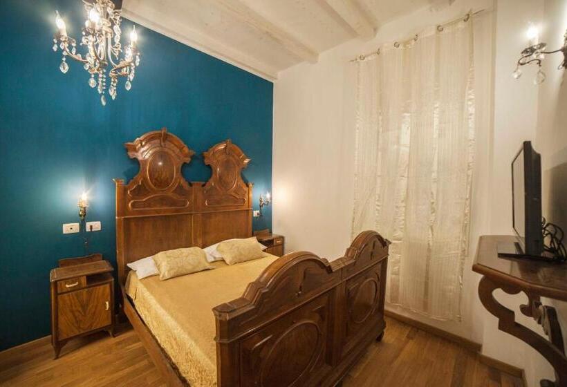 اتاق استاندارد سه نفره, Il Fonticolo Room&breakfast