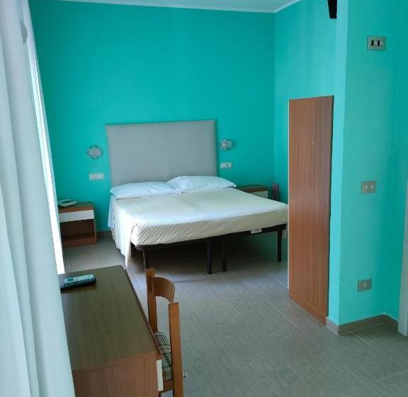 스탠다드 트리플 룸, Albergo La Primula