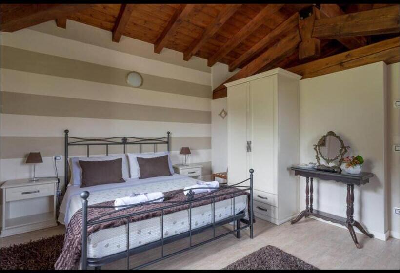 Номер Deluxe Вид на Город, B&b Ronco Degli Ulivi
