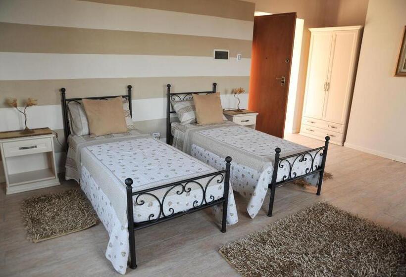 Номер Deluxe Вид на Город, B&b Ronco Degli Ulivi