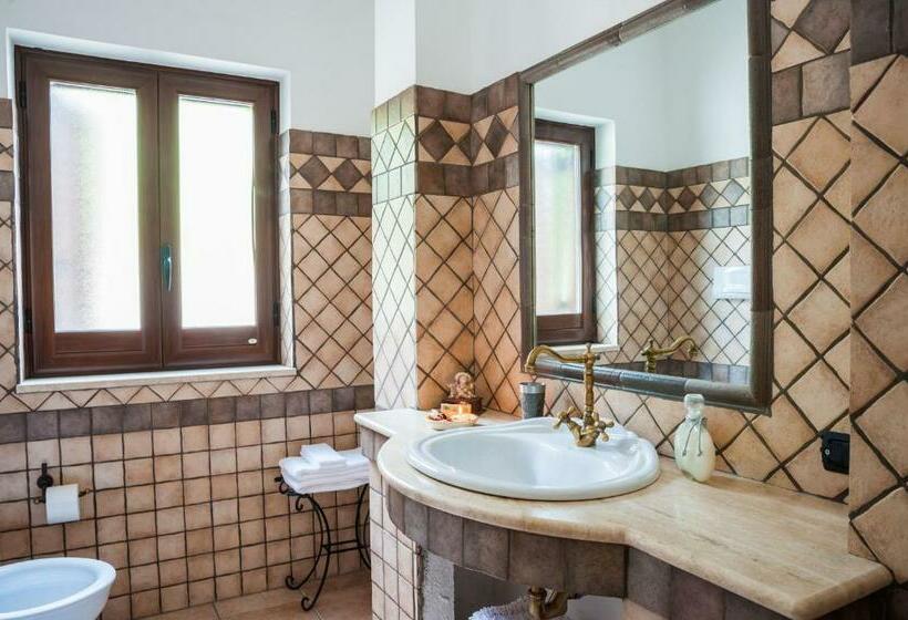 Номер Стандарт Вид на Сад, Villa Bernadette