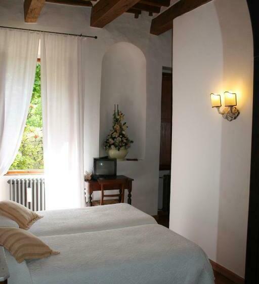 Номер Стандарт, Albergo Santa Chiara