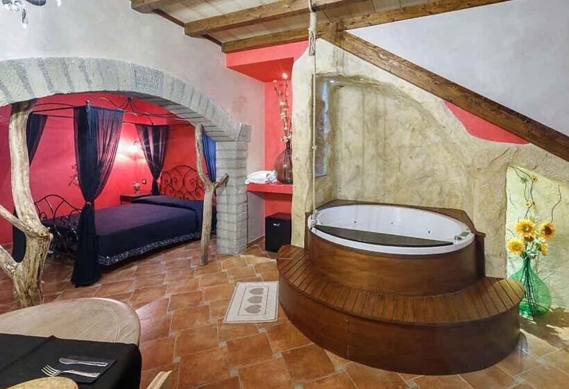 디럭스 스위트, Il Giardino Dei Flintstones B&b