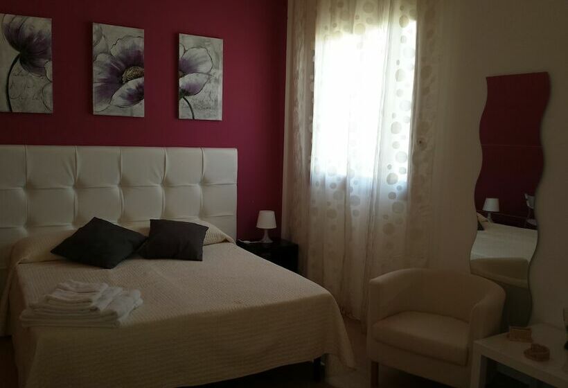 اتاق استاندارد سه نفره, La Suite Di Segesta