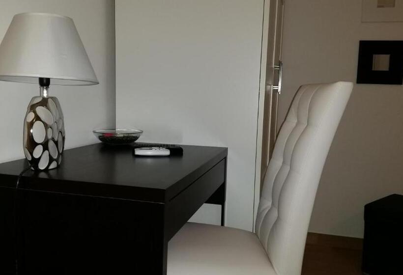 Номер Стандарт Трехместный, La Suite Di Segesta
