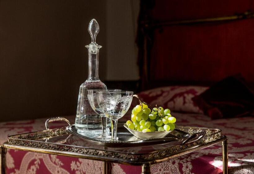 Люкс с Балконом, Le Foglie Di Acanto