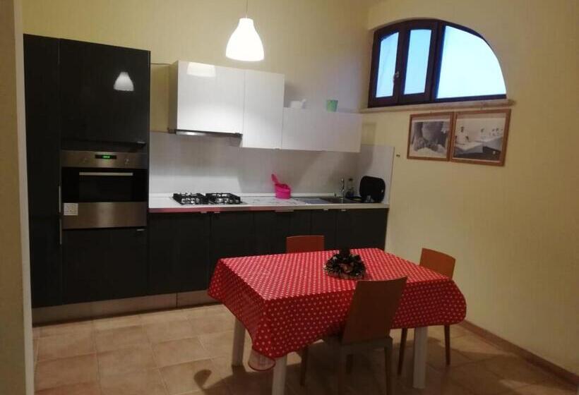 شقة غرفة واحدة, Mimì E Cocò Country House