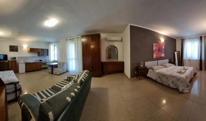 اتاق استاندارد, Villa Naclerio