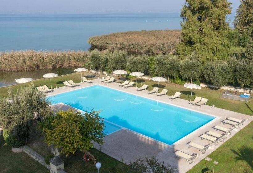 اتاق استاندارد سه نفره, Villa Pioppi