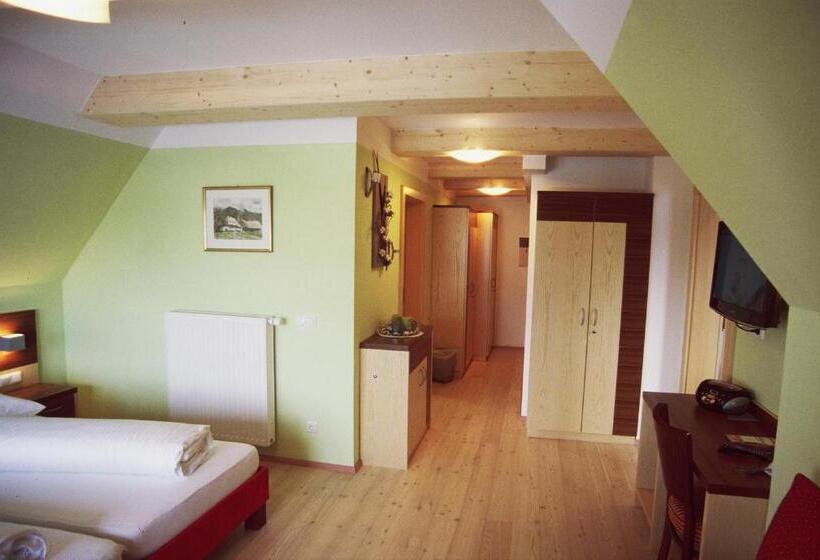 Семейный Номер Классика, Landhotel Stockerwirt