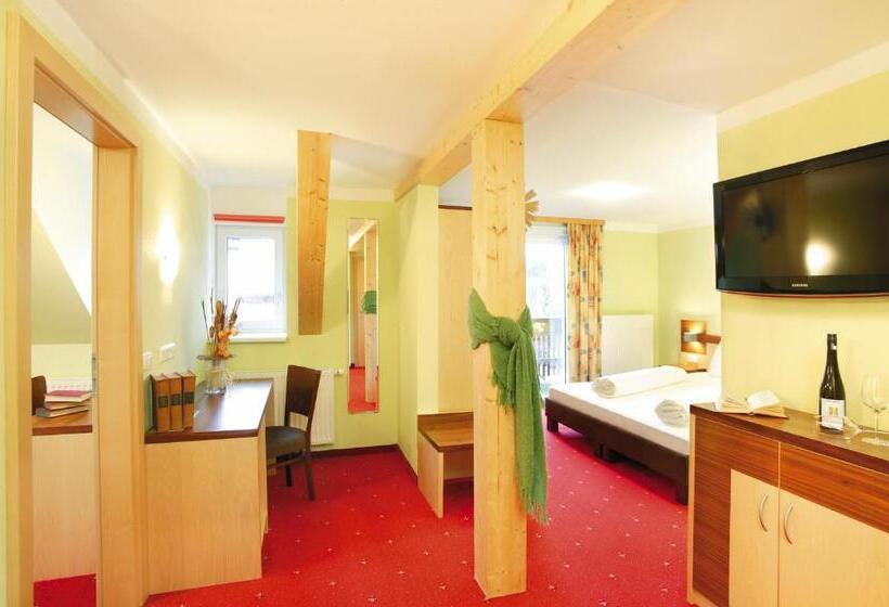 Семейный Номер Классика, Landhotel Stockerwirt