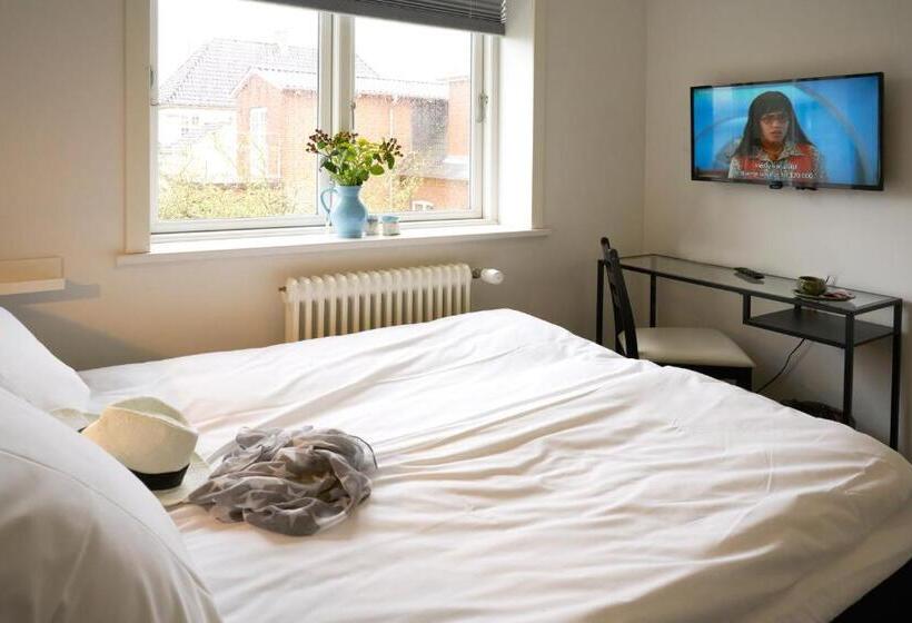 اتاق استاندارد با سرویس بهداشتی مشترک, Villa Sofie Bed & Breakfast