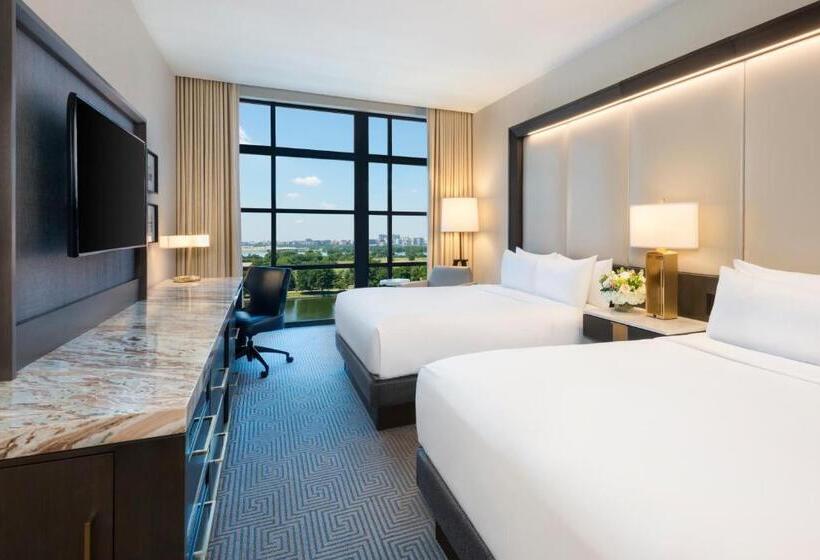 Premium room with river view, Intercontinental   Washington D.c.   The Wharf, An Ihg