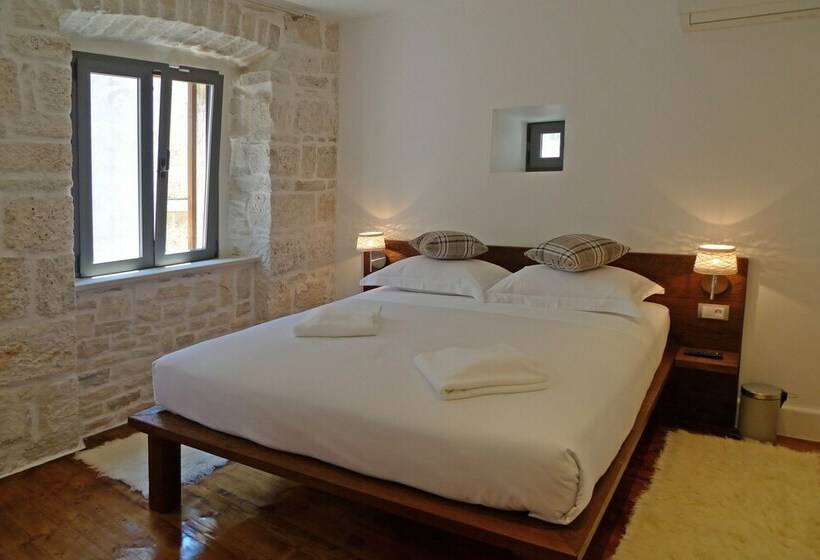 غرفة ديلوكس, San Teodoro