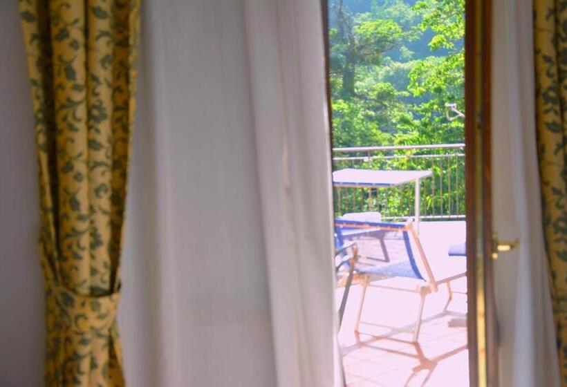 اتاق استاندارد با تراس, Agriturismo Sul Sentiero