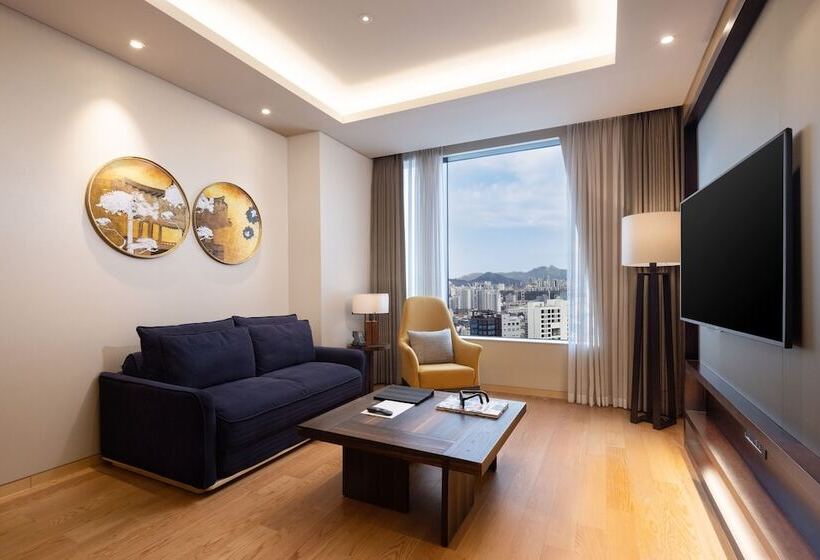 Люкс Superior, Grand Mercure Ambassador Hotel And Residences Seoul Yongsan
