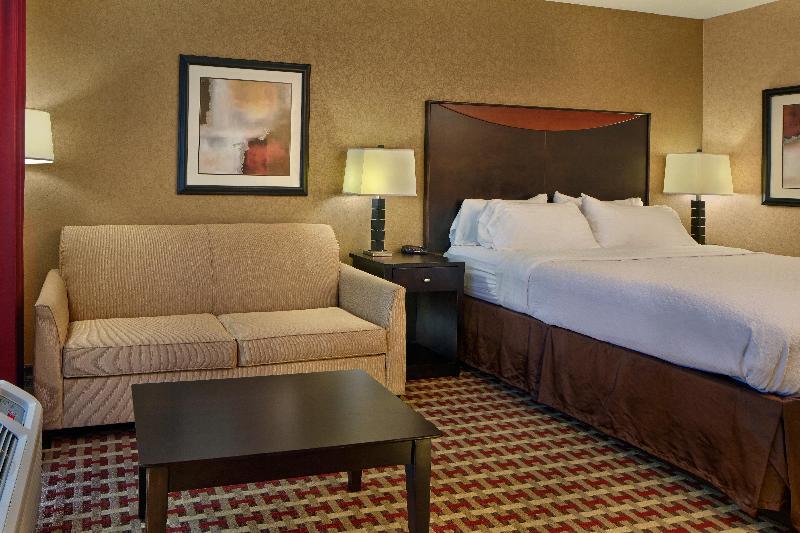 带大床的标准间, Holiday Inn Express & Suites   Gaylord, An Ihg