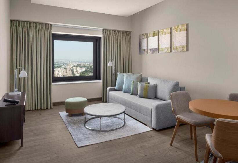 Апартаменты 1 Спальня, Holiday Inn & Suites   Dubai Festival City Mall, An Ihg