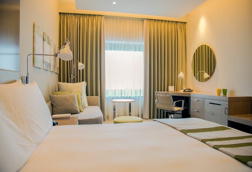 Апартаменты 1 Спальня, Holiday Inn & Suites   Dubai Festival City Mall, An Ihg