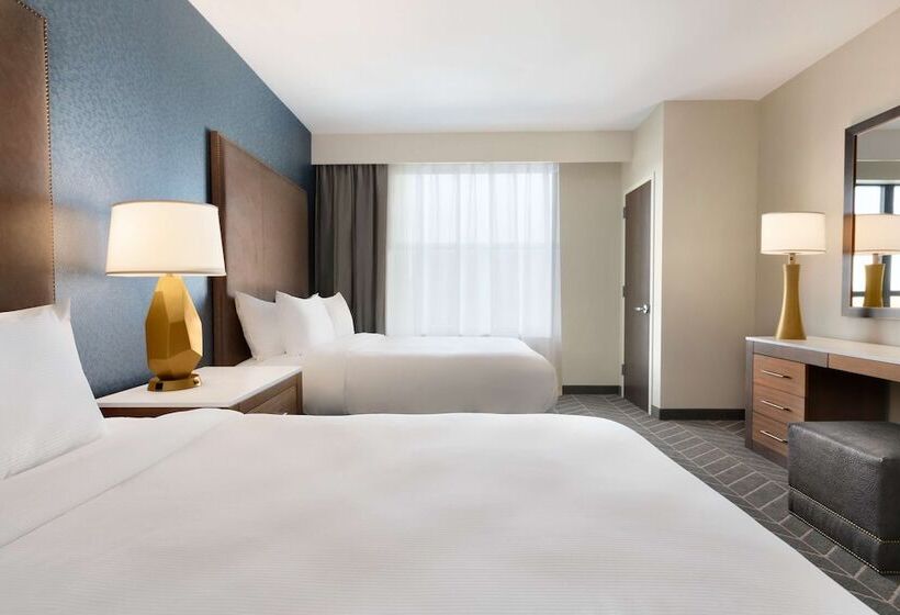 Люкс Кровать Квин, Embassy Suites By Hilton Wilmington Riverfront