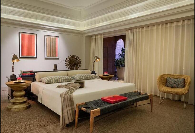 标准间, Narendra Bhawan