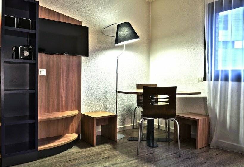 Апартаменты 1 Спальня, Art Hotel Paris Est