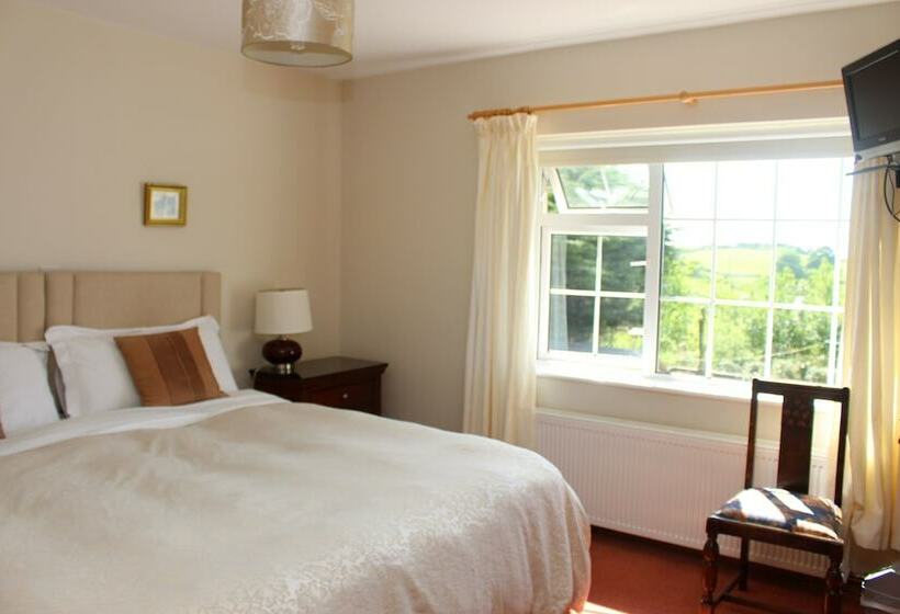 Номер Стандарт, Lurgan House