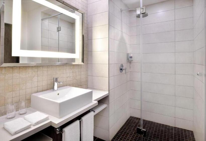سوییت, Four Points By Sheraton Nairobi Airport