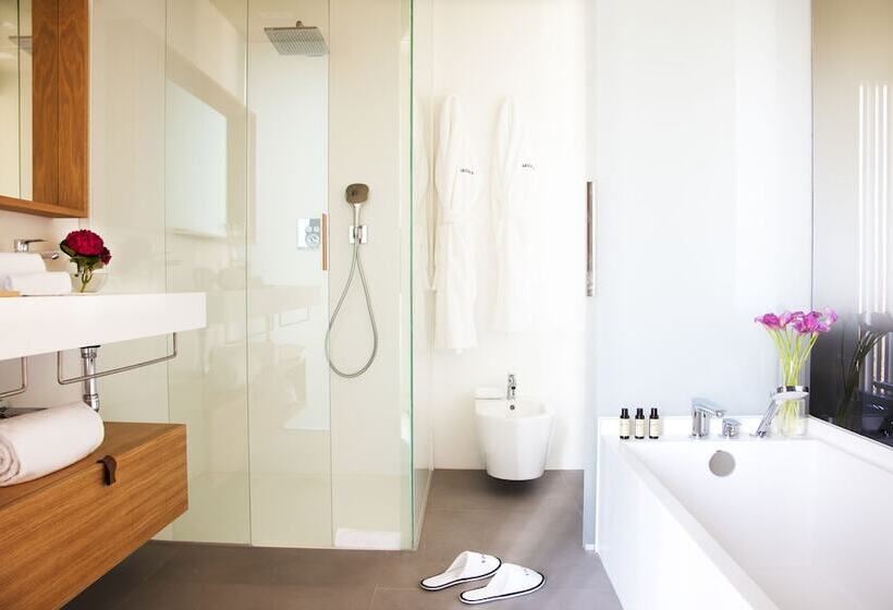 テラス付きジュニアスイート, Arima & Spa   Small Luxury Hotels