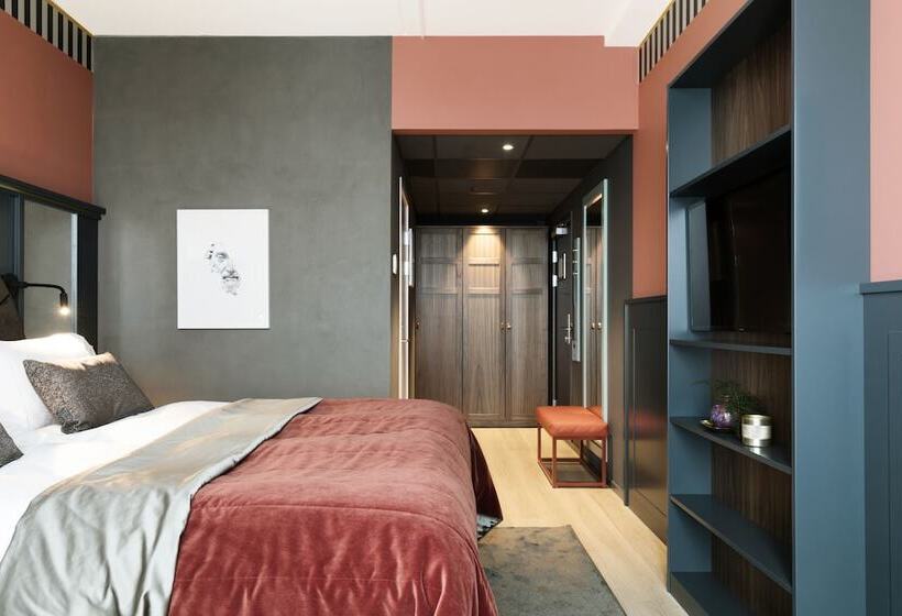 اتاق لوکس, Elite Hotel Carolina Tower
