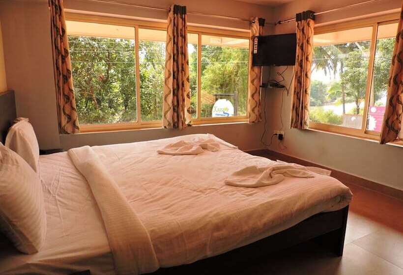 家庭间, Kay S Riverview Resort