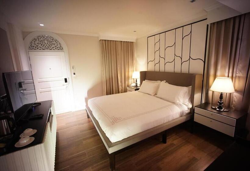 クラシックスイート, Nirvanan House