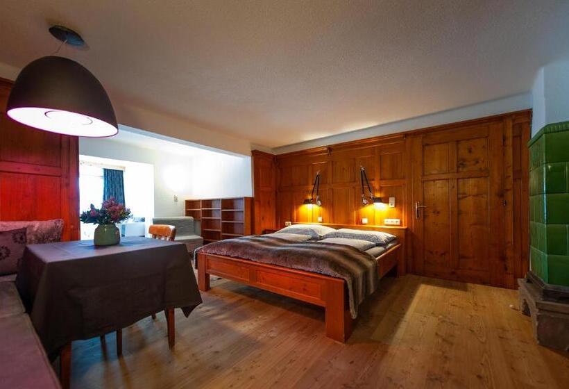 Номер Стандарт Трехместный, Quality Hosts Arlberg   Hotel Bergheim