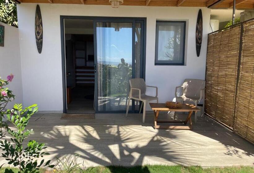 اتاق لوکس با چشم‌انداز دریا, Le Jardin Exotique