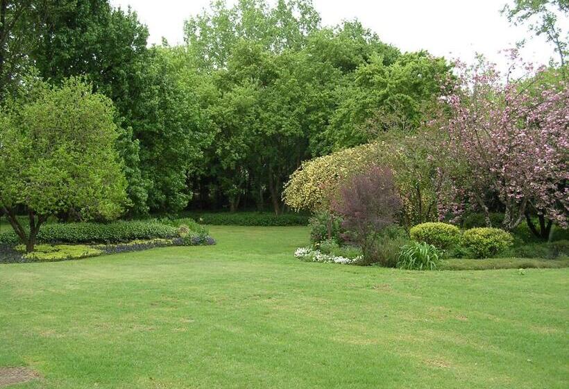 Номер Стандарт Совместная Ванная, Cedar Garden