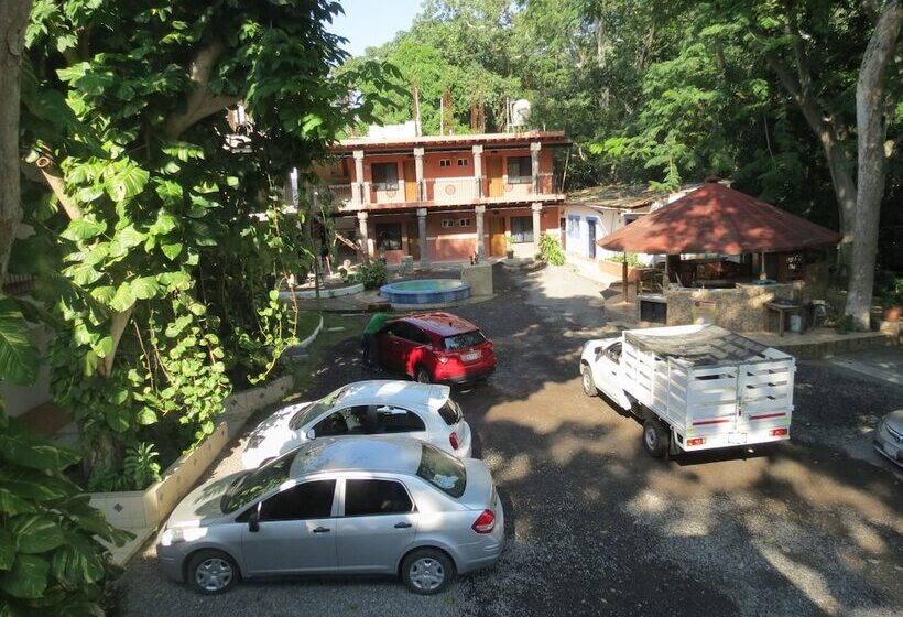 スタンダード４人部屋, Posada Comala