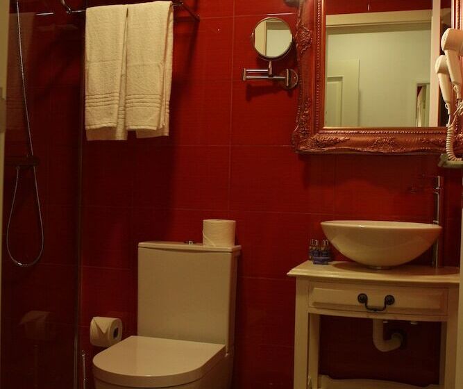 Номер Стандарт с Балконом, Art'otel Barcelos