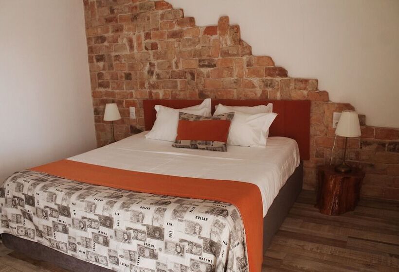Номер Стандарт с Балконом, Art'otel Barcelos