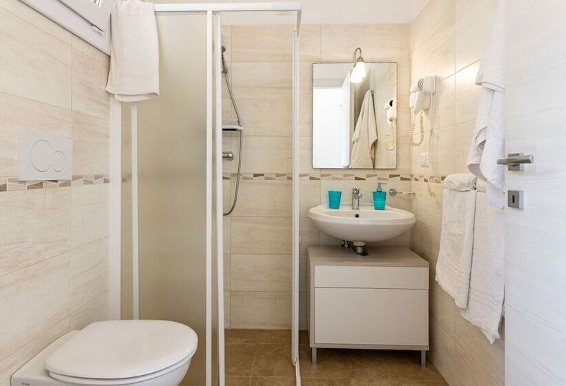 Номер Superior Вид на Бассейн, Stella Marina B&b