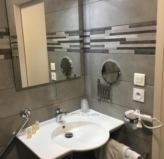 Номер Стандарт Трехместный, Hôtel La Ferme D En Chon
